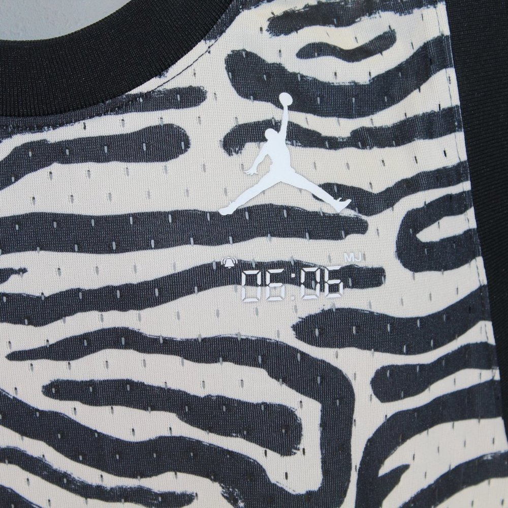 Nike Air Jordan Dri-FIT Men's L Black/White Breakfast Club Tank Top DM1823-219 - Picture 3 of 11